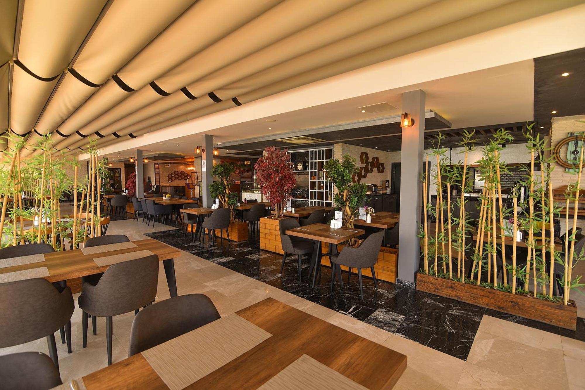 Royal Comfort Hotel Araklı Eksteriør bilde