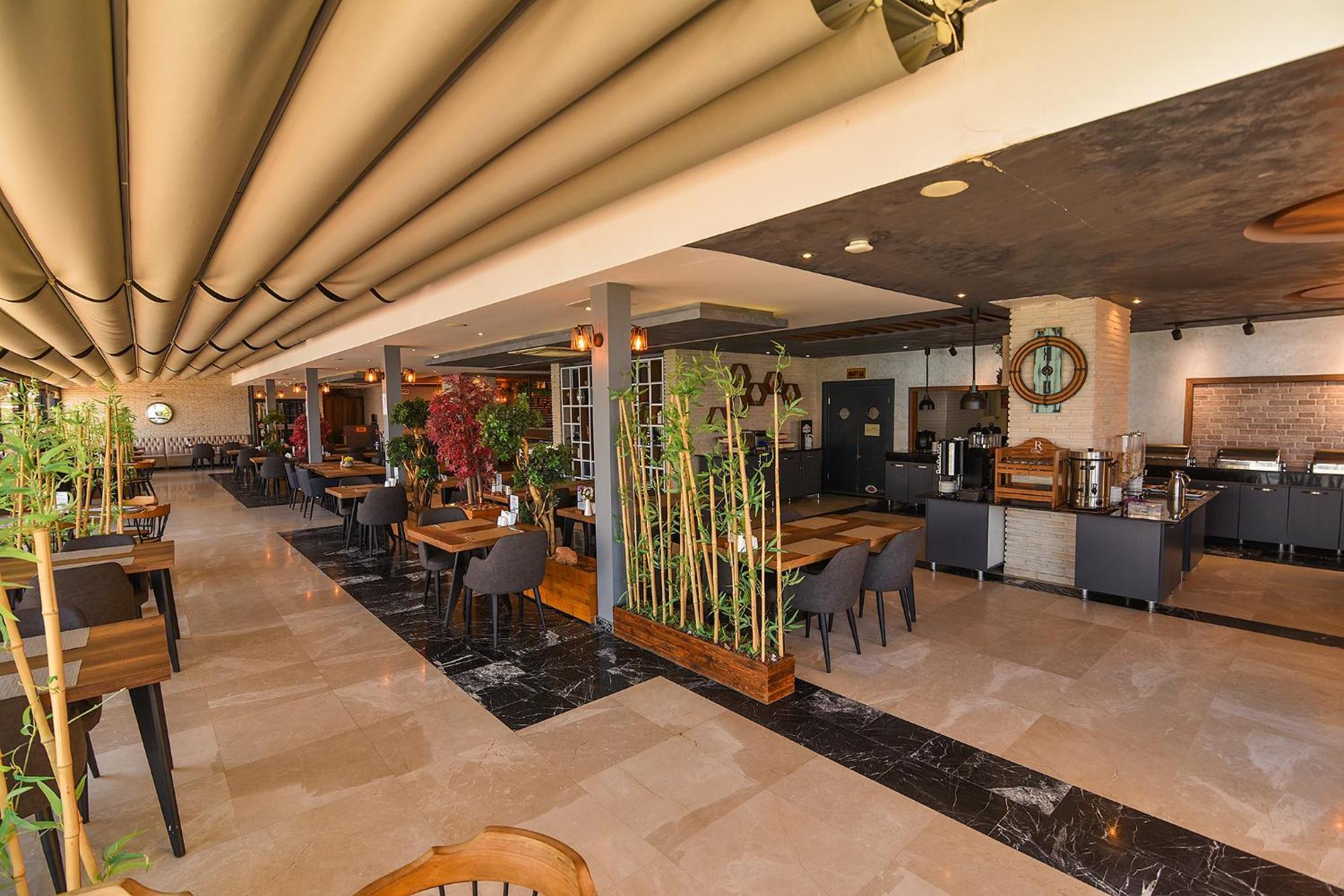 Royal Comfort Hotel Araklı Eksteriør bilde